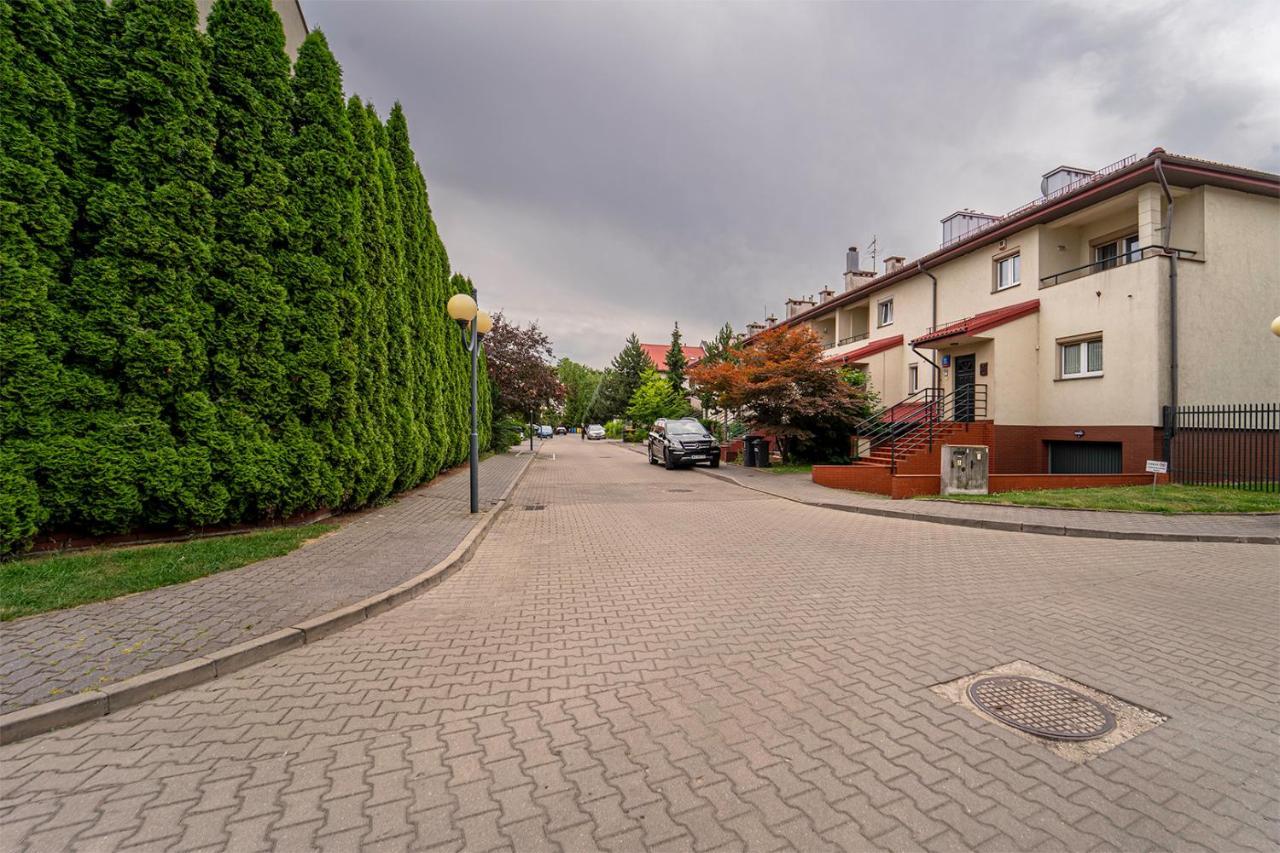 90m2 Prestige - Parking & Jacuzzi & Aircon By Rentujemy Apartmán *