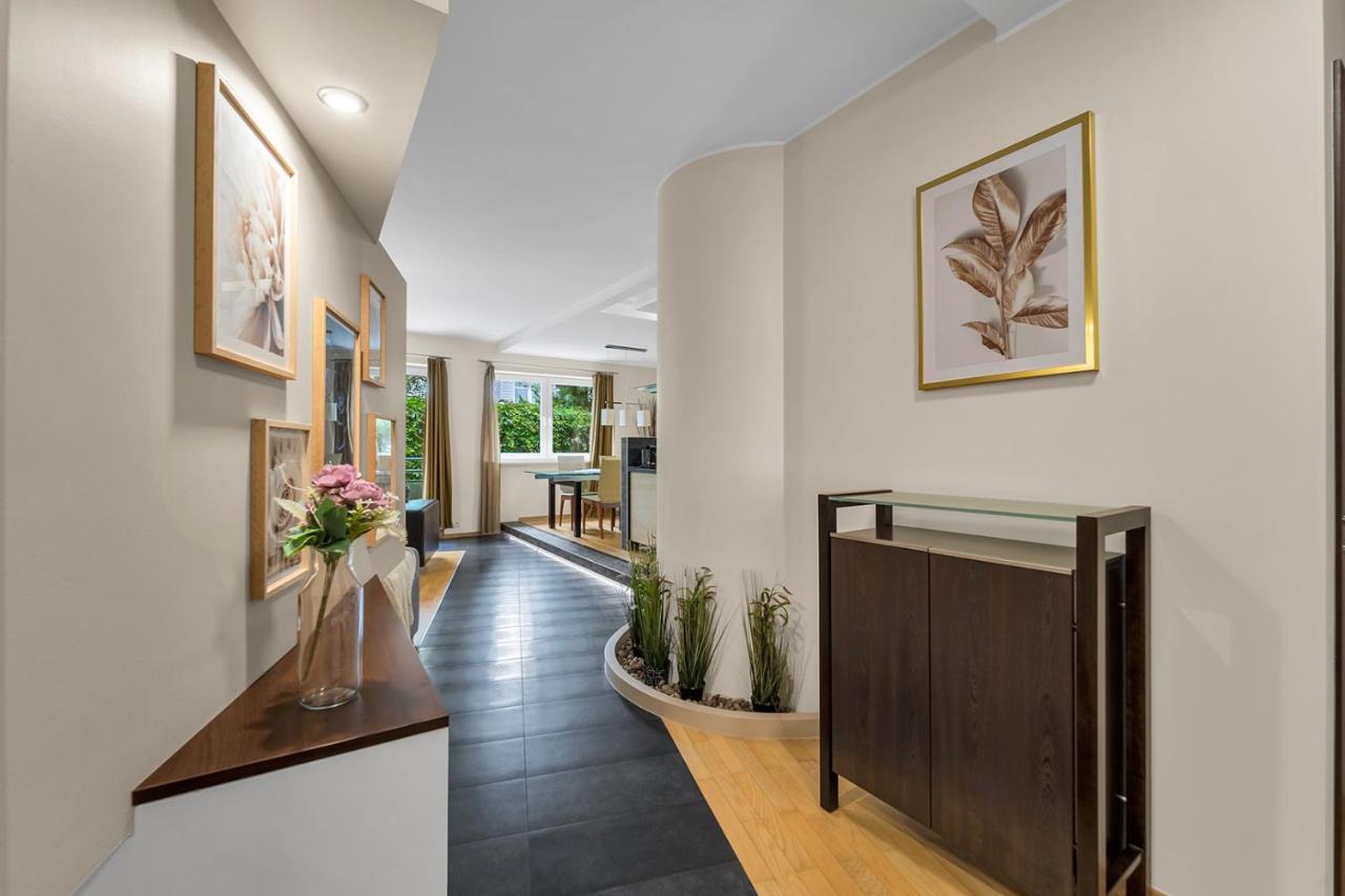 90m2 Prestige - Parking & Jacuzzi & Aircon By Rentujemy Apartment